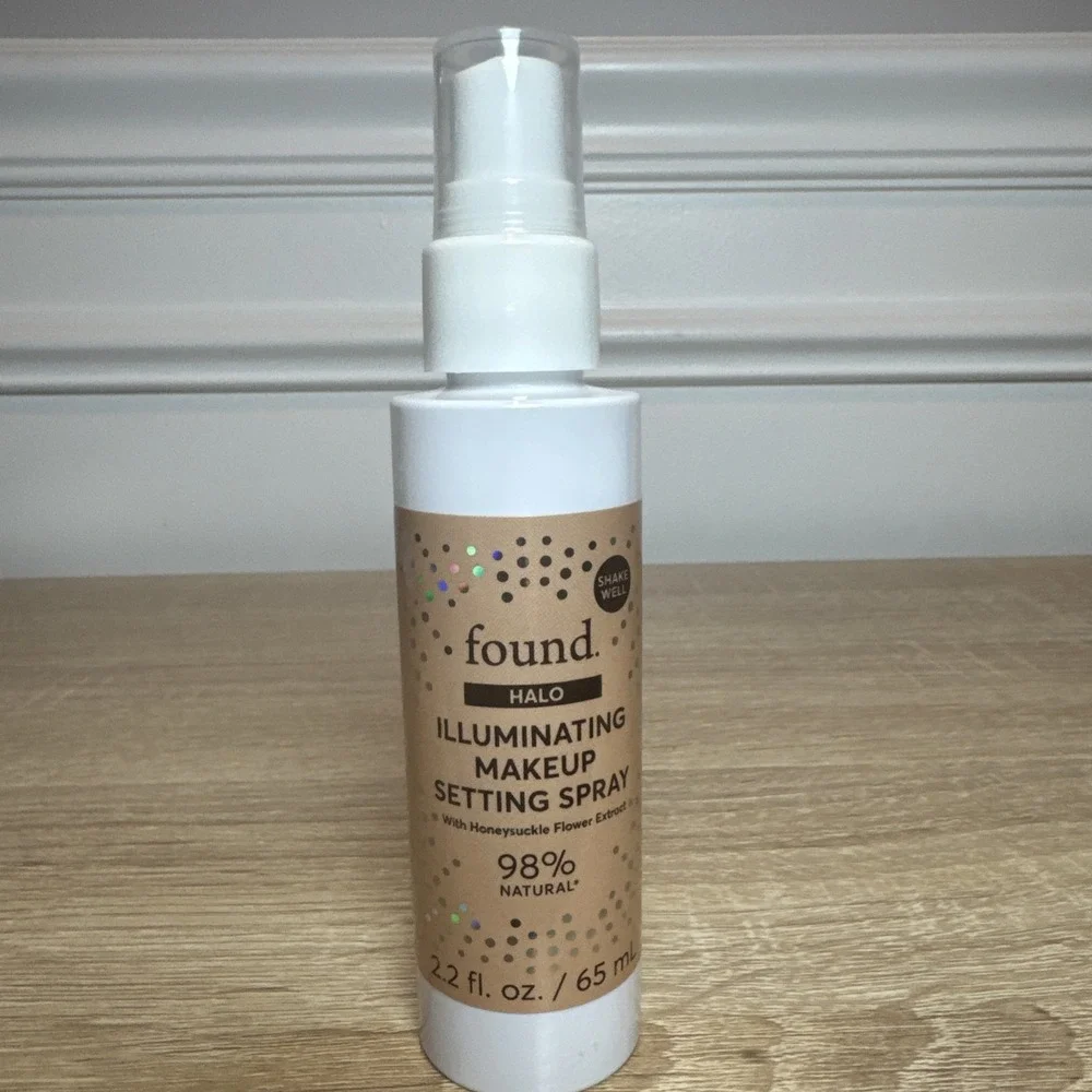 found HALO Illuminating Makeup‎ Setting Spray NEW 2.2 oz/65ml